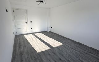 Spațiu comercial 6 camere 3 băi| Sura mare | 200mp - Poză 2