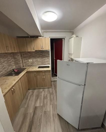 De inchiriat garsoniera , Liberty Centre - Poză 5