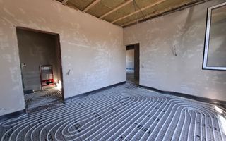 Casa cu 4 camere de vanzare, Baicoi - Poză 8