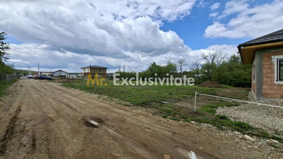 Teren 500 mp intravilan Smeura Stoenari - 4 loturi - Poză 8