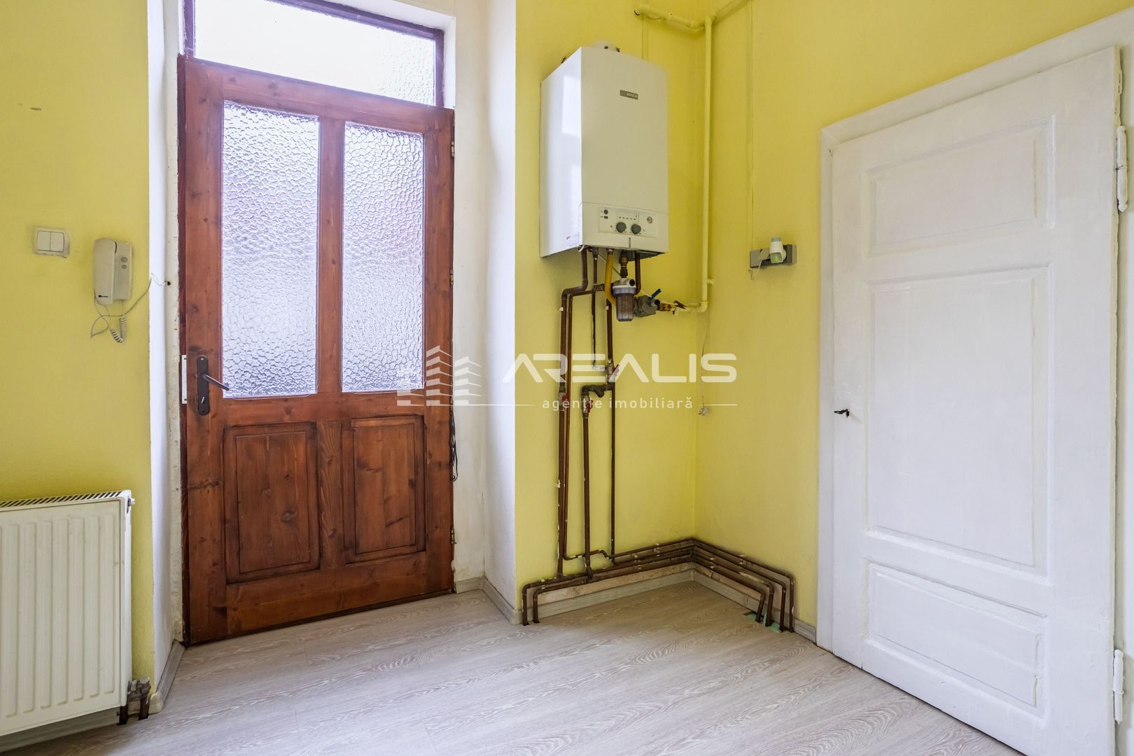 Apartament 2 camere ultracentral, cu loc de parcare - Poză 4