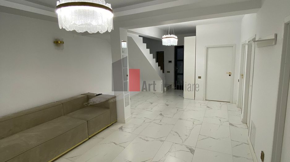 VILA SUPERBA DE VANZARE IN PIPERA - Poză 6