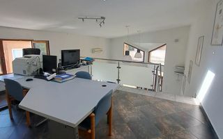 Proprietate 450 mp pe Calea Clujului cu teren de 787mp in Oradea - Poză 9