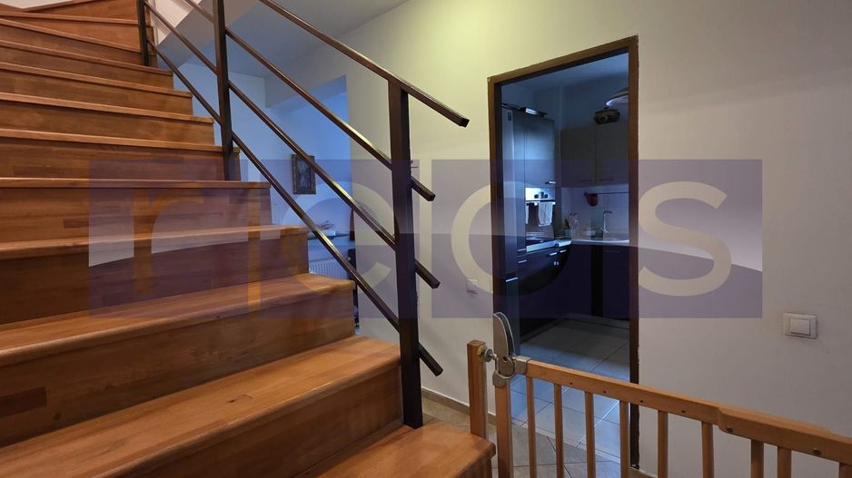 VANZAE VILA P+1+P | 6 CAMERE | ZONA VITAN MALL - Poză 18