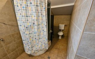 Vilă spațioasă, central, ideală pentru activități comerciale/birouri - Poză 23