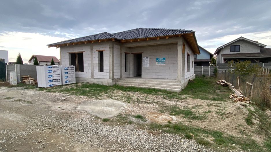 Casa de vanzare - Poză 1