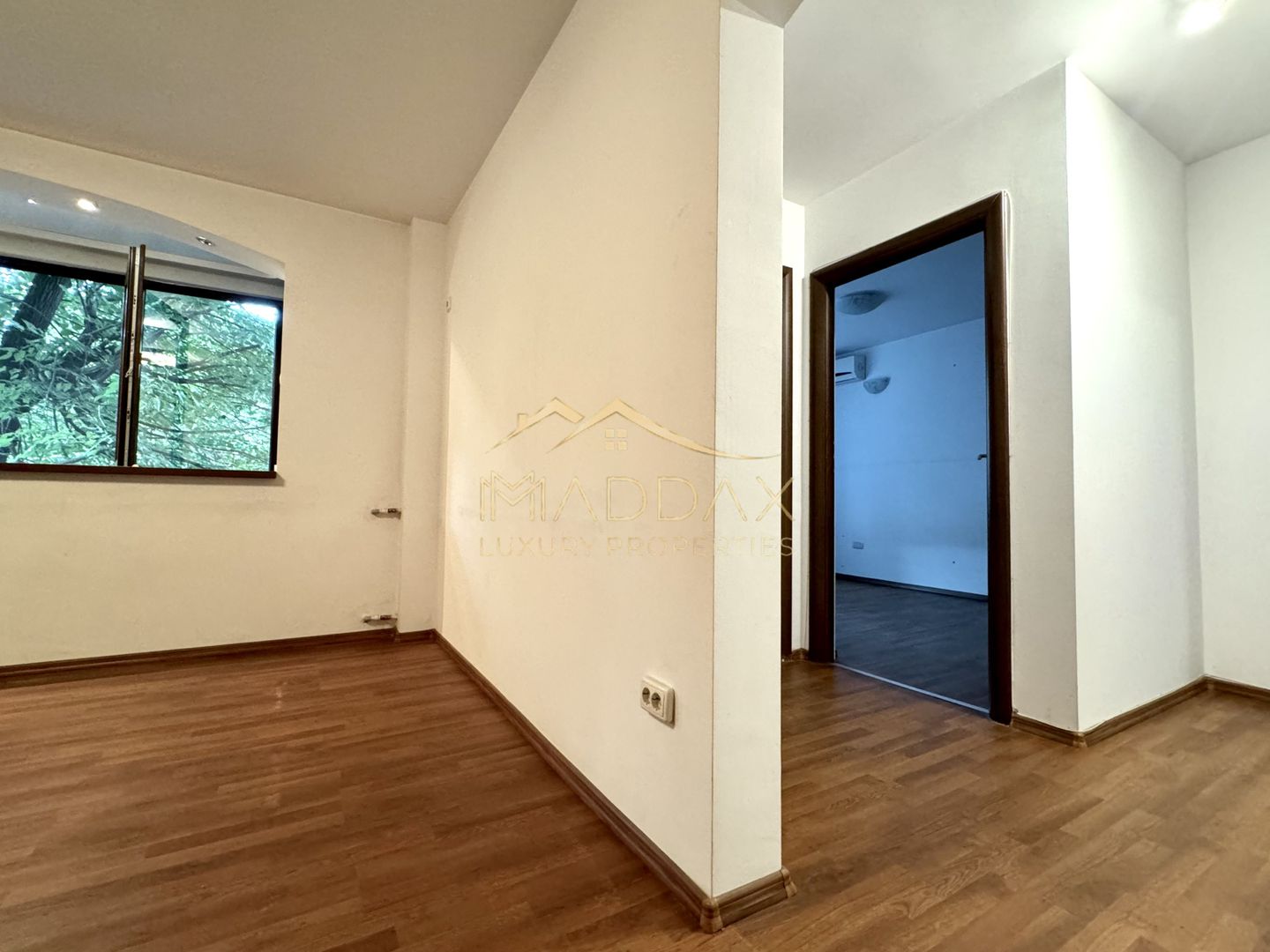 Apartament cu 3 camere // Zona Tei - Doamna Ghica - Poză 10