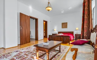 Casa pe 3 niveluri | Terasa cu priveliste | 3 parcari | Pozitie centrala - Poză 18
