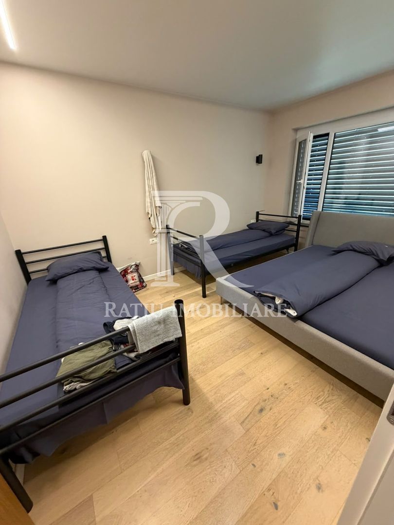 Casa cu 5 camere | Cartierul Tineretului | Oradea - Poză 7