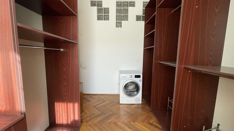 Apartament  spatios de vanzare intr-o cladire istorica - Poză 15