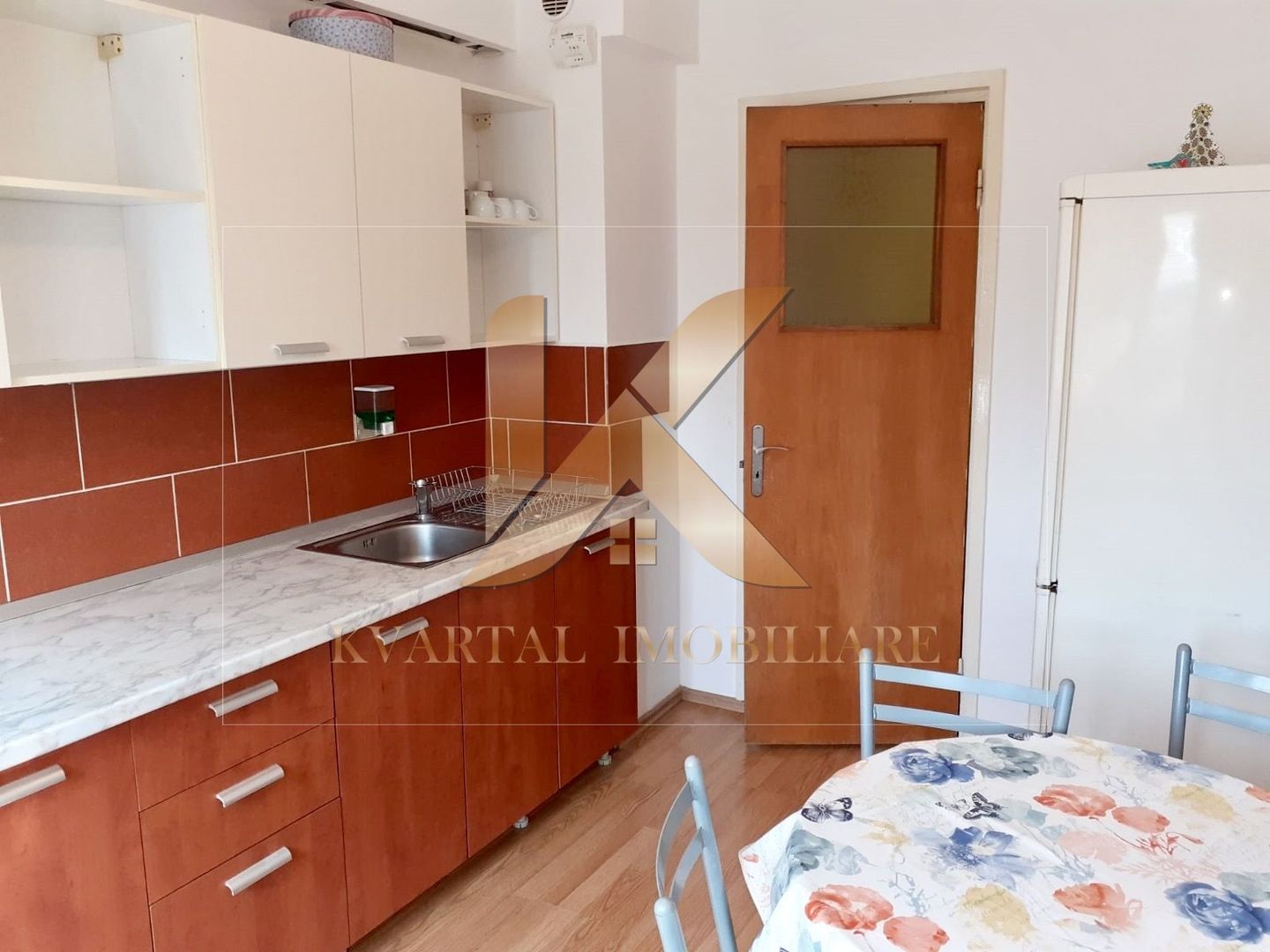Apartament 4 camere 118 mp , decomandat , Poetului Zona Fortuna! Neg - Poză 8