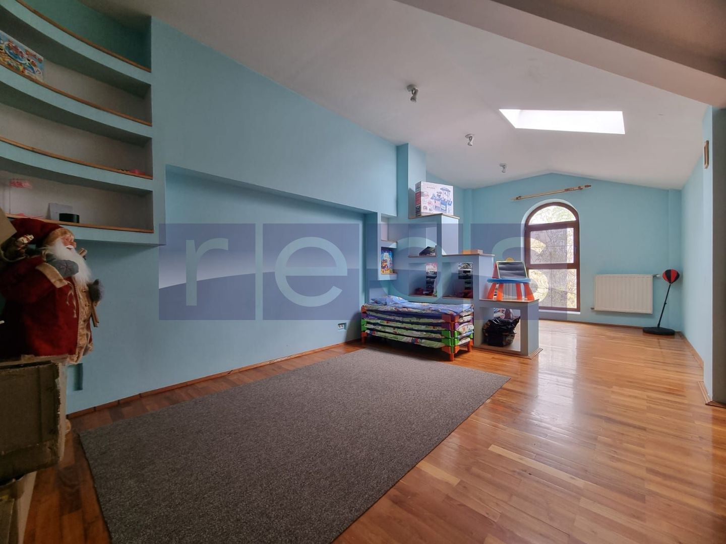 DE INCHIRIAT VILA  D+P+1+2 + CURTE | ZONA PARCUL CAROL - Poză 19