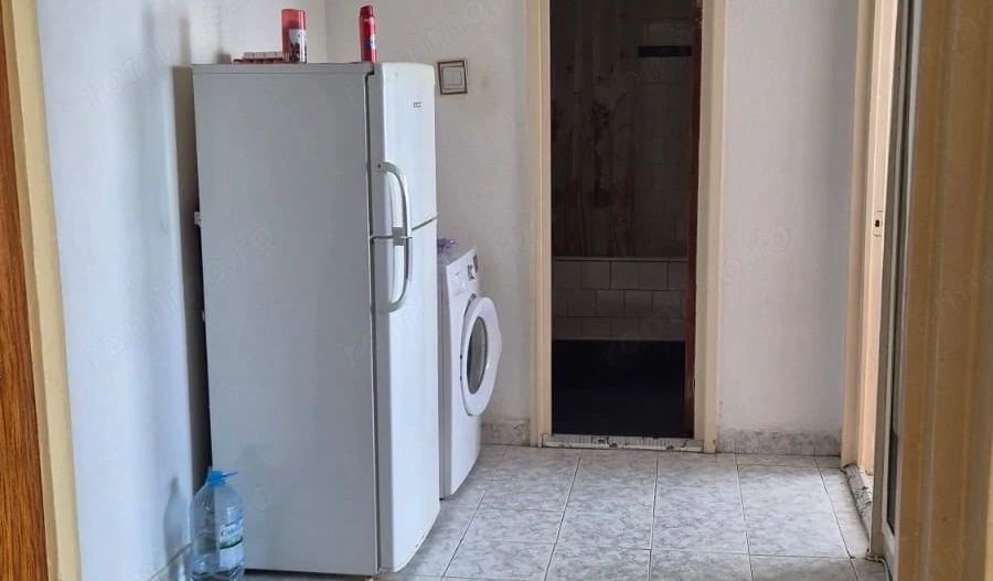 apartament decomandat 2 camere - Poză 3