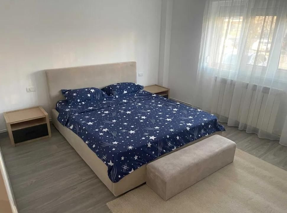 Vanzare Apartament 3 camere, Drumul Sarii Sector 5 - Poză 1