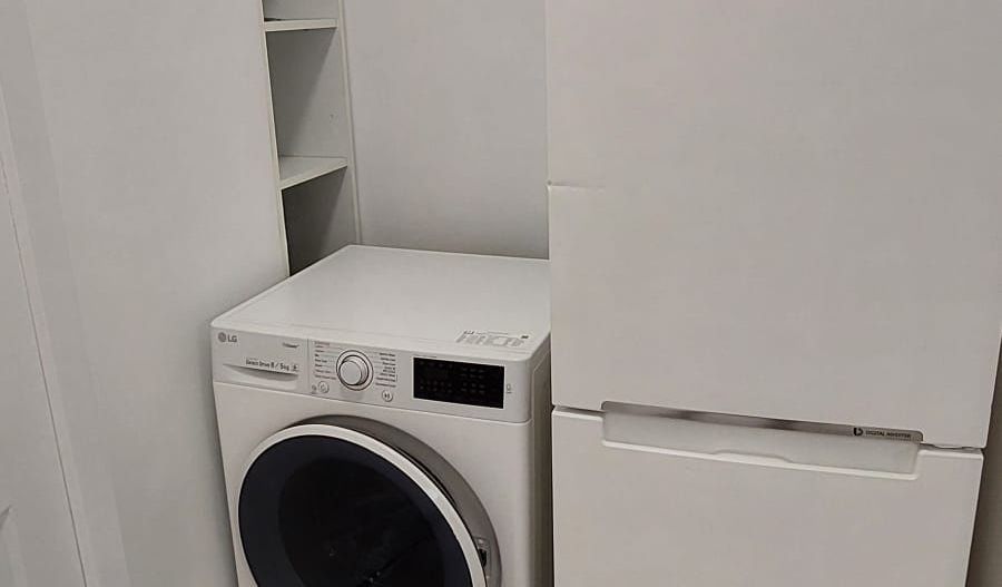 Închiriez apartament  2 camere- Piata Unirii, parțial mobilat - Poză 7