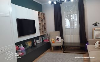 Casa mare, cu 4 apartamente a cate 1, 2, 3 și 4 camere fiecare - Poză 25