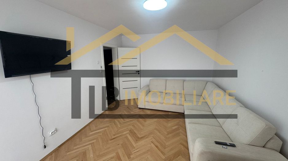 Apartament de 3 camere, 70 mp, decomandat, Zona Fortuna - Poză 3