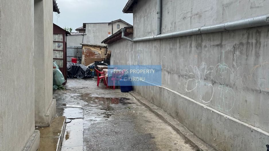 Casă cu teren și anexe – str. Mihai Eminescu - Poză 9