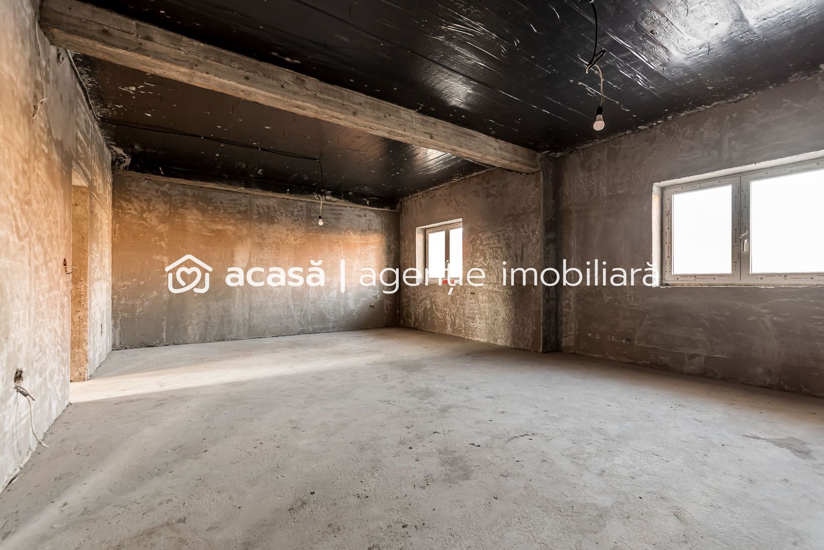 Casă nouă cu etaj semifinalizată în Aradul Nou - Poză 3