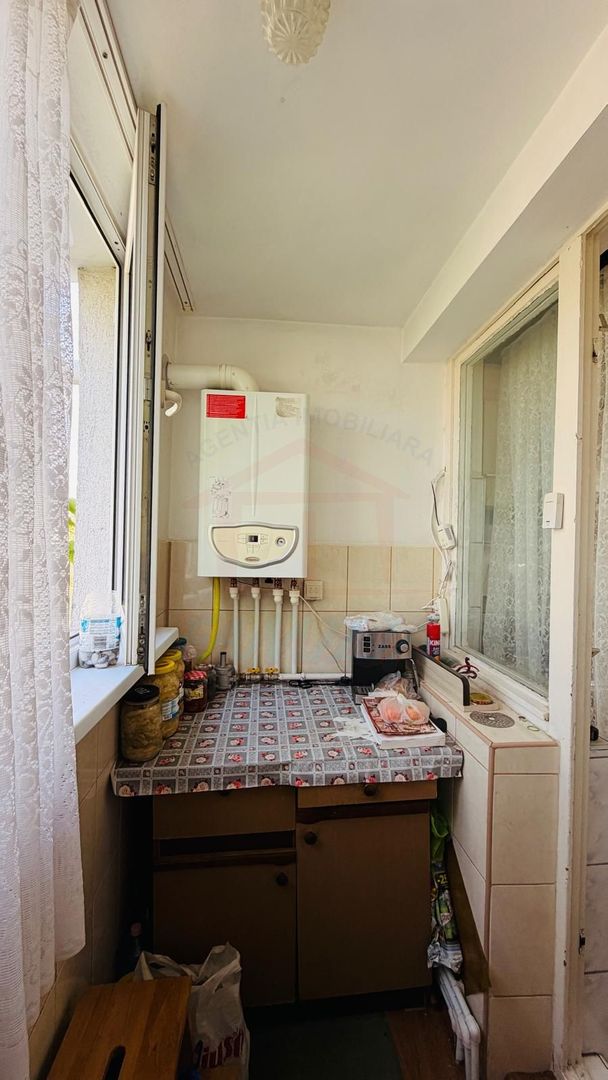 Apartament 2 camere de vânzare, 49 mp, Galati, Țiglina 2, etaj 3/4 - Poză 8