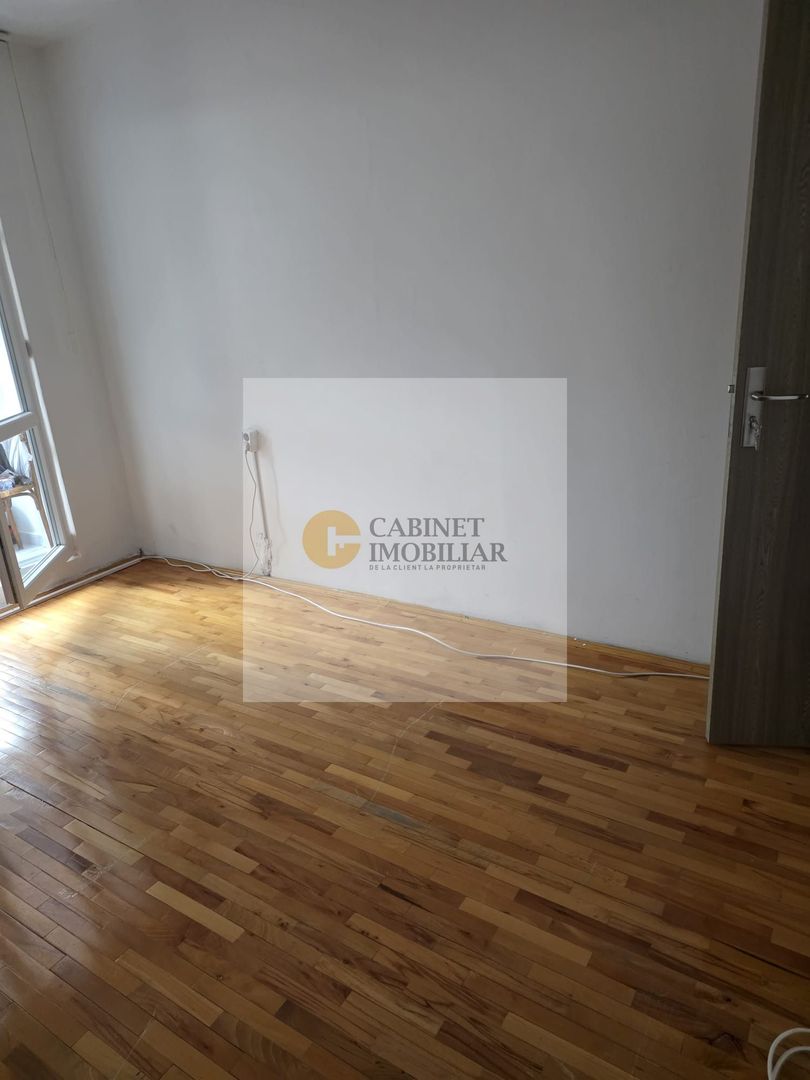 3 Camere-64MP | Reabilitat | 1975 | Creditabil | M Romancierilor 9 min - Poză 4