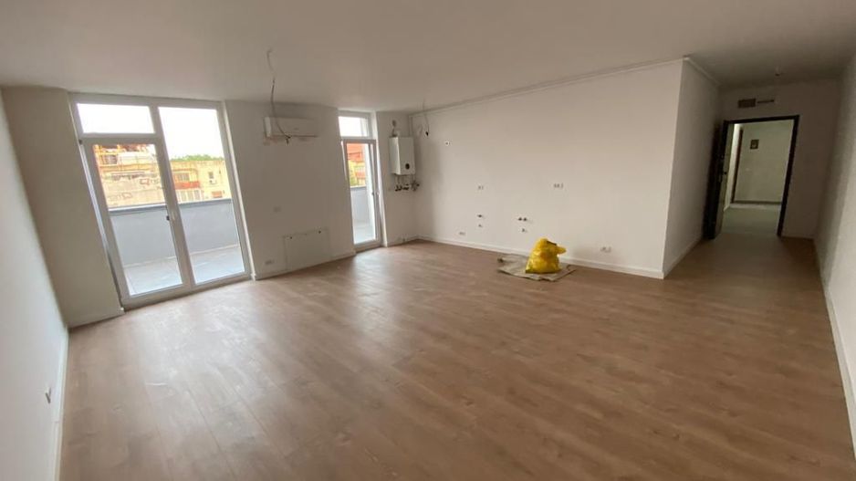 Apartament bloc nou 4 camere - Poză 4