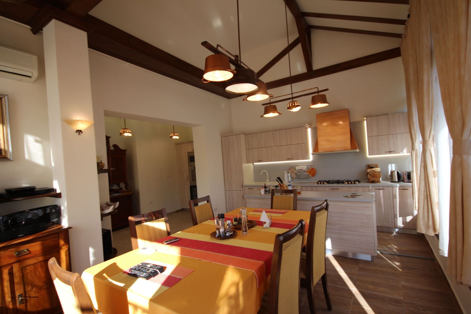 Vila frumoasa de vanzare in zona Balcescu! - Poză 21