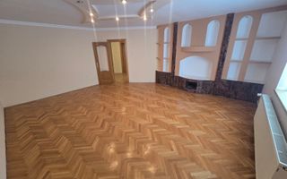 Casa de vanzare 1000 mp teren Cisnadie - Poză 3