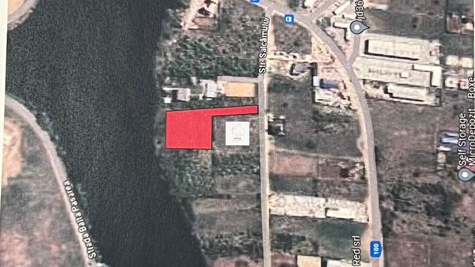 Teren la lac - Poză 2