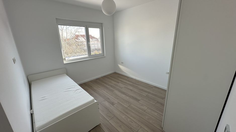 Duplex despărtit  prin garaj zona Ikea - Poză 14