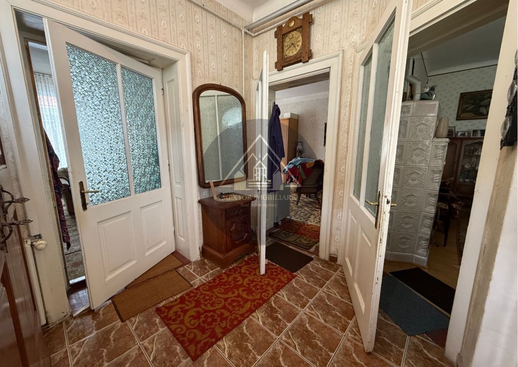 Casa de 4 camere, zona Mosnei - Poză 6