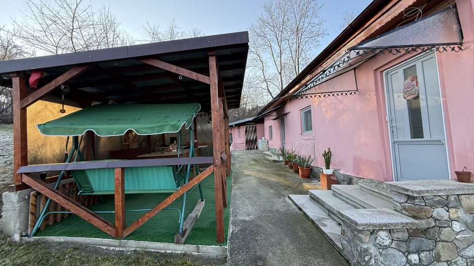 Casa 5 camere, foișor , garaj și teren 800mp cu toate utilitățile! - Poză 22