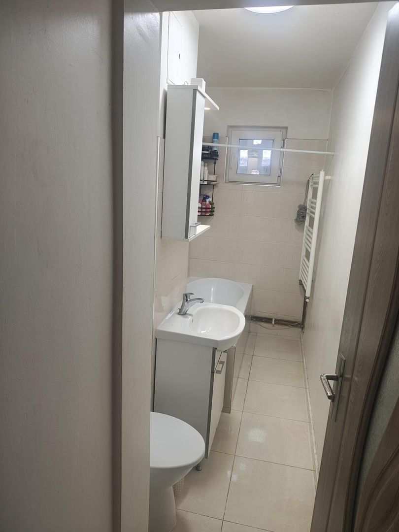 Apartament mobilat si utilat modern - Poză 3