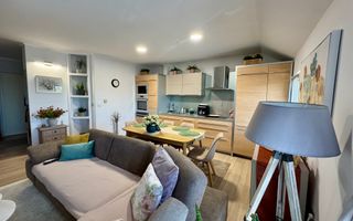 Apartament 3 camere +mansarda amenajată  | Etaj 2 | Zona Semicentrală - Poză 7