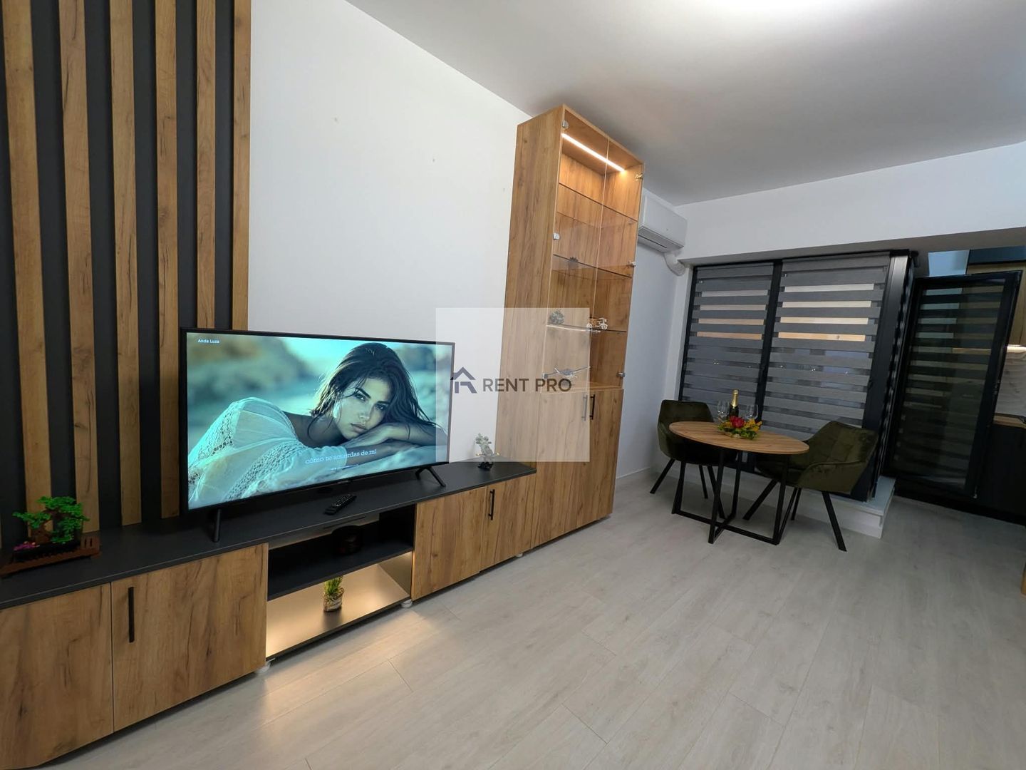 2 Camere Smart Lujerului Metrou Afi Mall Parcare Inclusa - Poză 1