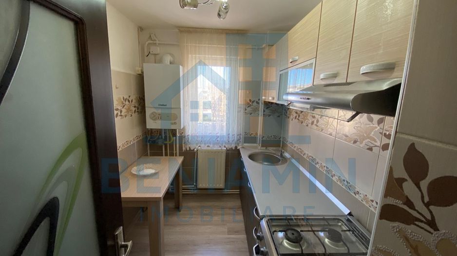 2 camere - mobilat - utilat - centrala proprie - Craiovita Noua - Poză 5