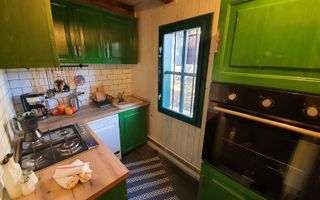 Cabană de vânzare-complet utilată, ideală pentru regim hotelier. - Poză 4