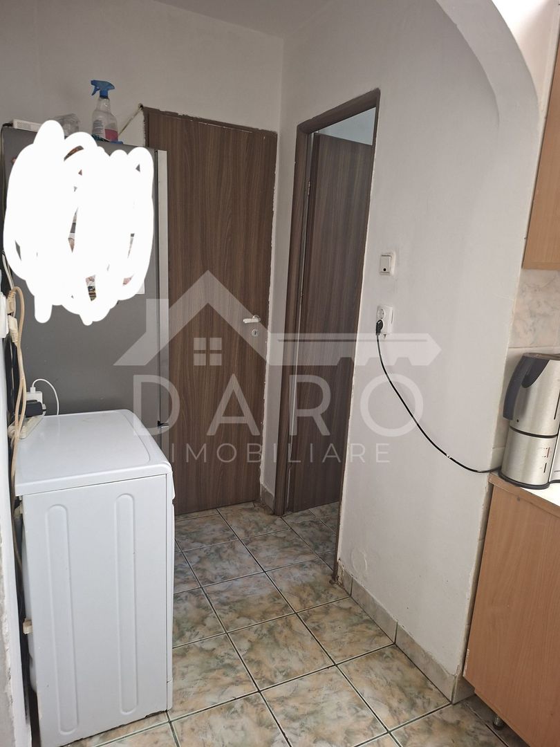 Vând apartament 3 camere - Poză 3