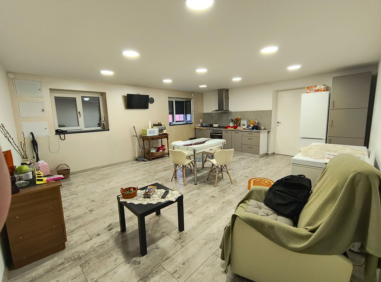 Casă gata de mutare – modernă, eficientă și complet renovată - Poză 2