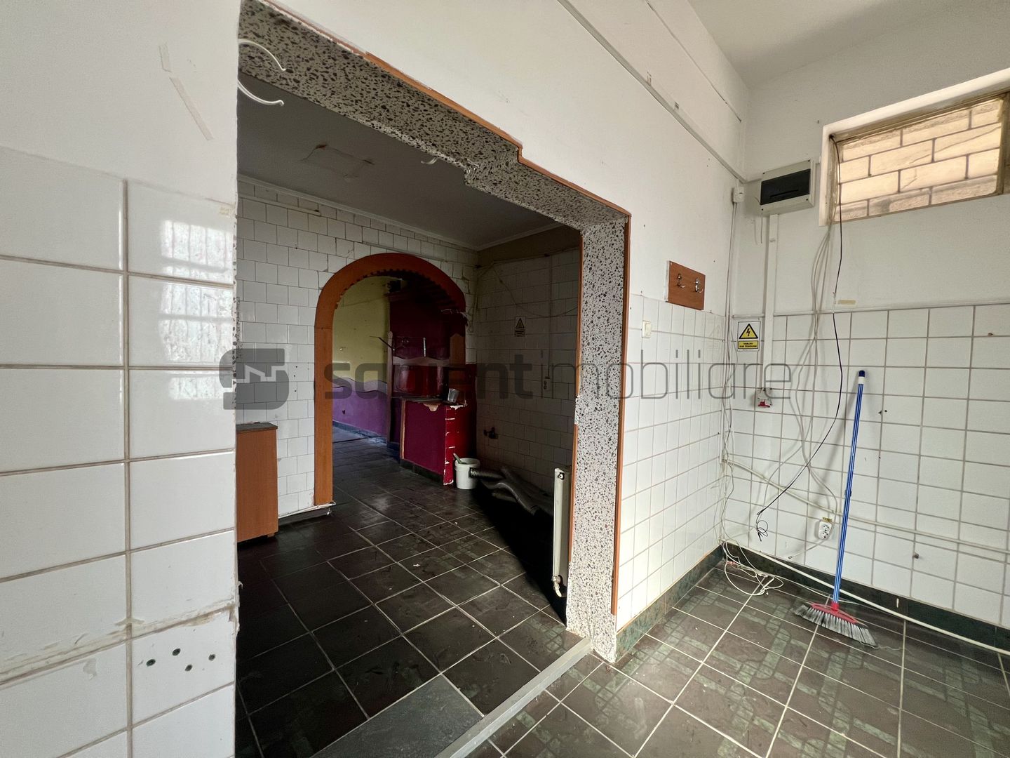 Sapient | Spațiu comercial în Piața Creangă, Oradea - Poză 8