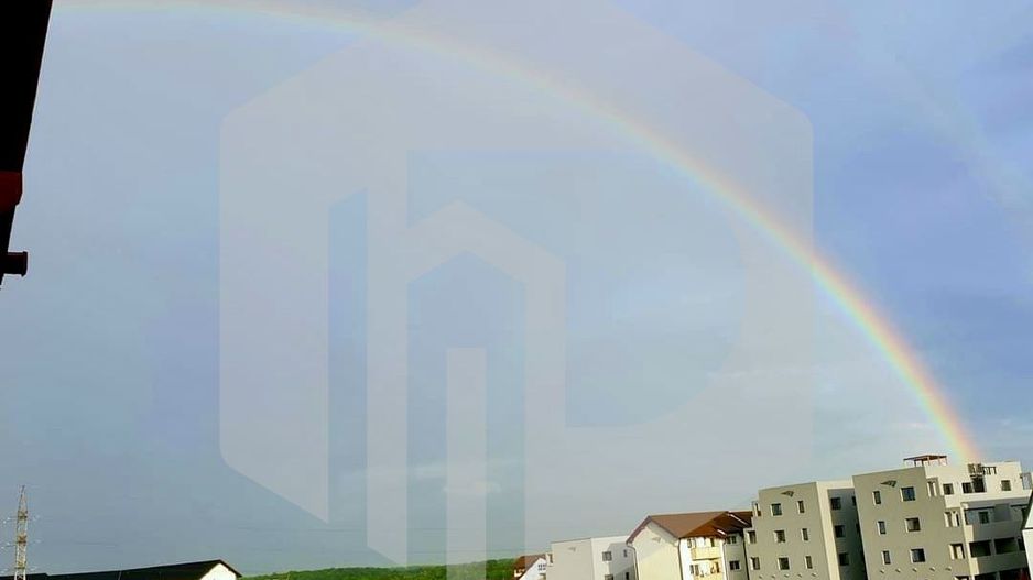 Apartament la vila/ 3 camere/ 2 bai/2 parcari/2 balcoane +pod 90 mp - Poză 4