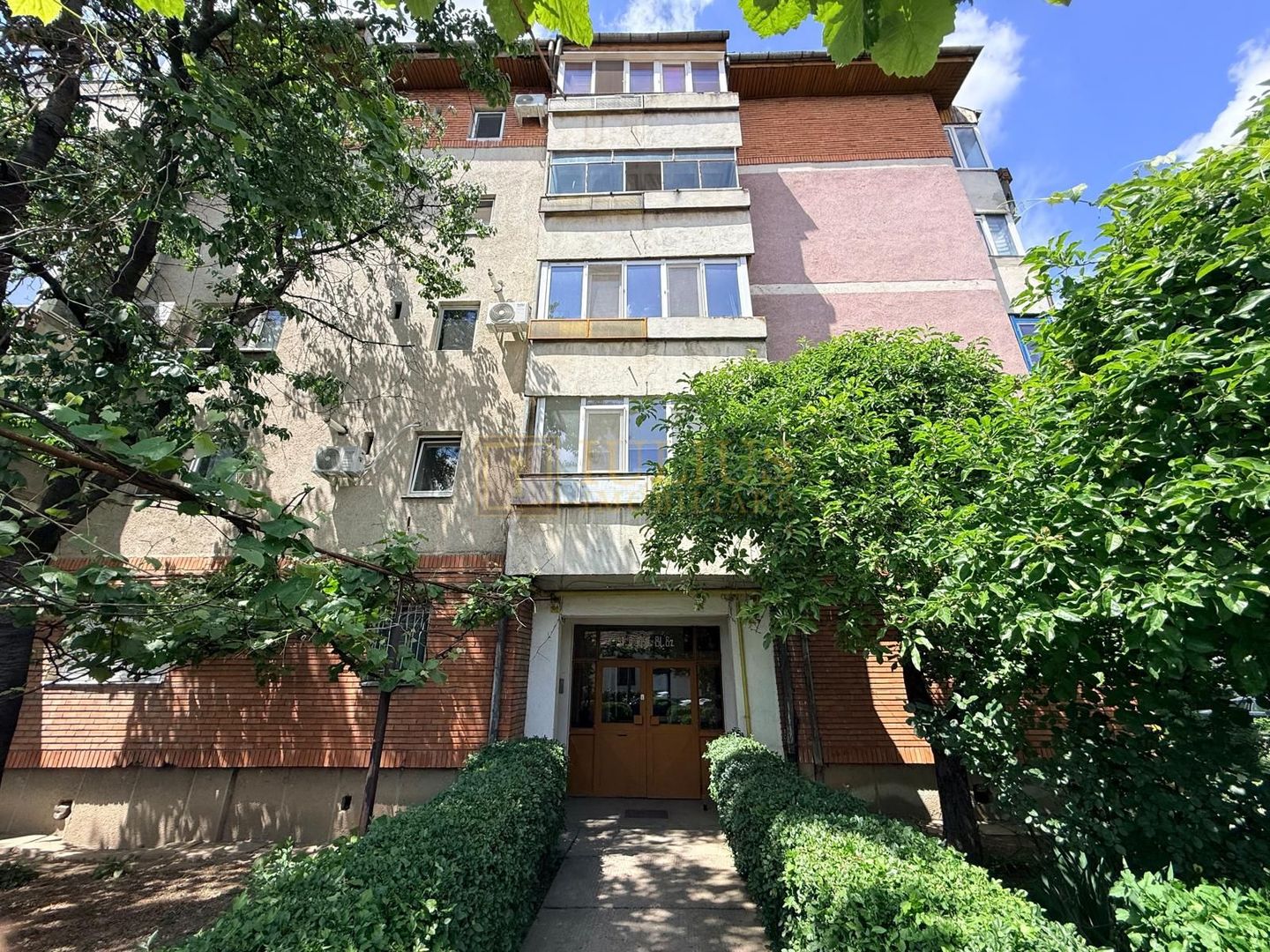 3 camere| 2 bai| se doreste familie, cuplu| 2 balcoane,| centrala| - Poză 23