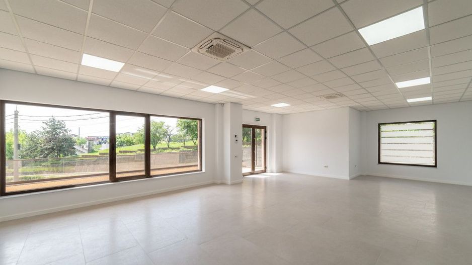 Spațiu comercial de închiriat – Craiovei - amenajat nou! - Poză 2