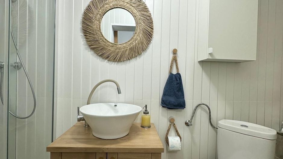 Imobil cu destinatii multiple- 6 apartamente - Poză 6