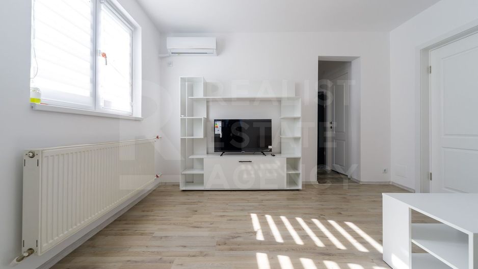 Vânzare, apartament cu 2 camere în zona Drumul Taberei, București - Poză 2