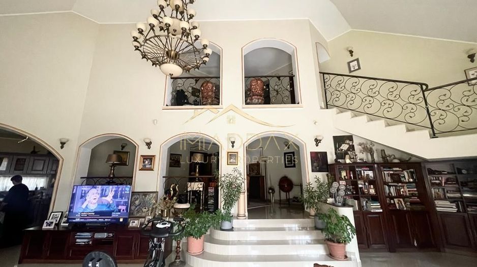 Vila superba**8 camere** Teren 1300 mp**Sauna +Piscina//Pipera - Poză 3