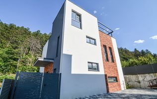Casa Individuala cu panorama superba, in Floresti, zona exclusiva