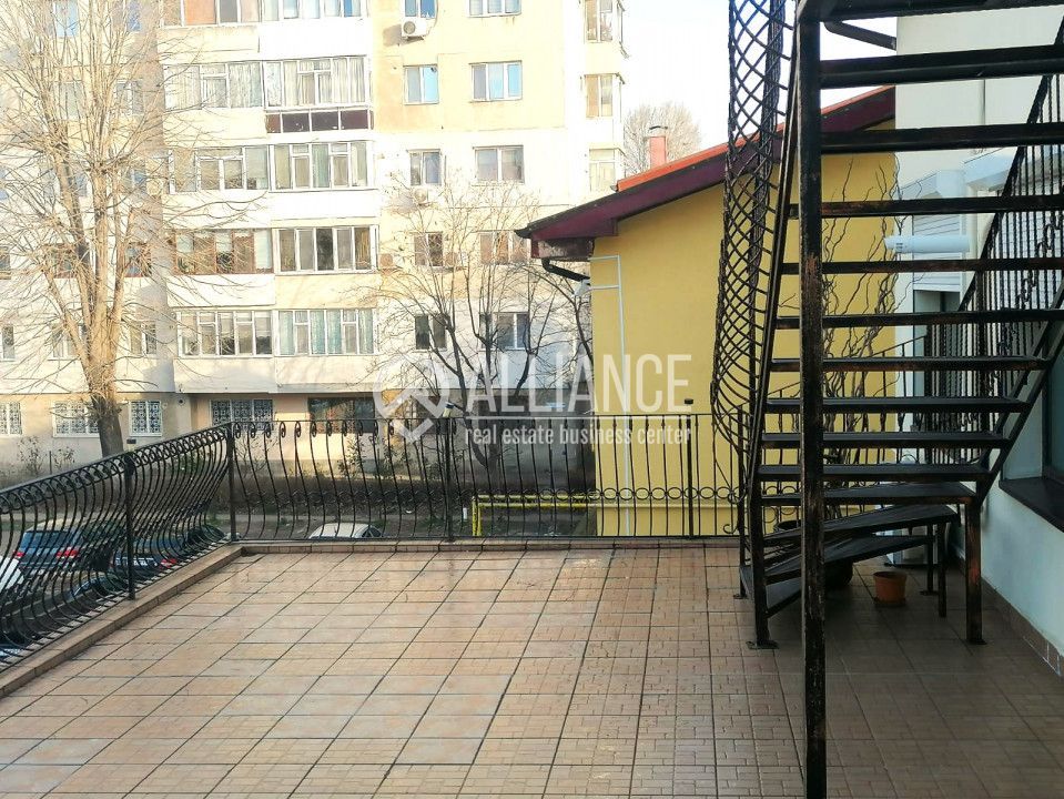 KM4-5 (COD10) - Birouri de inchiriat in cladire mixta - Poză 2