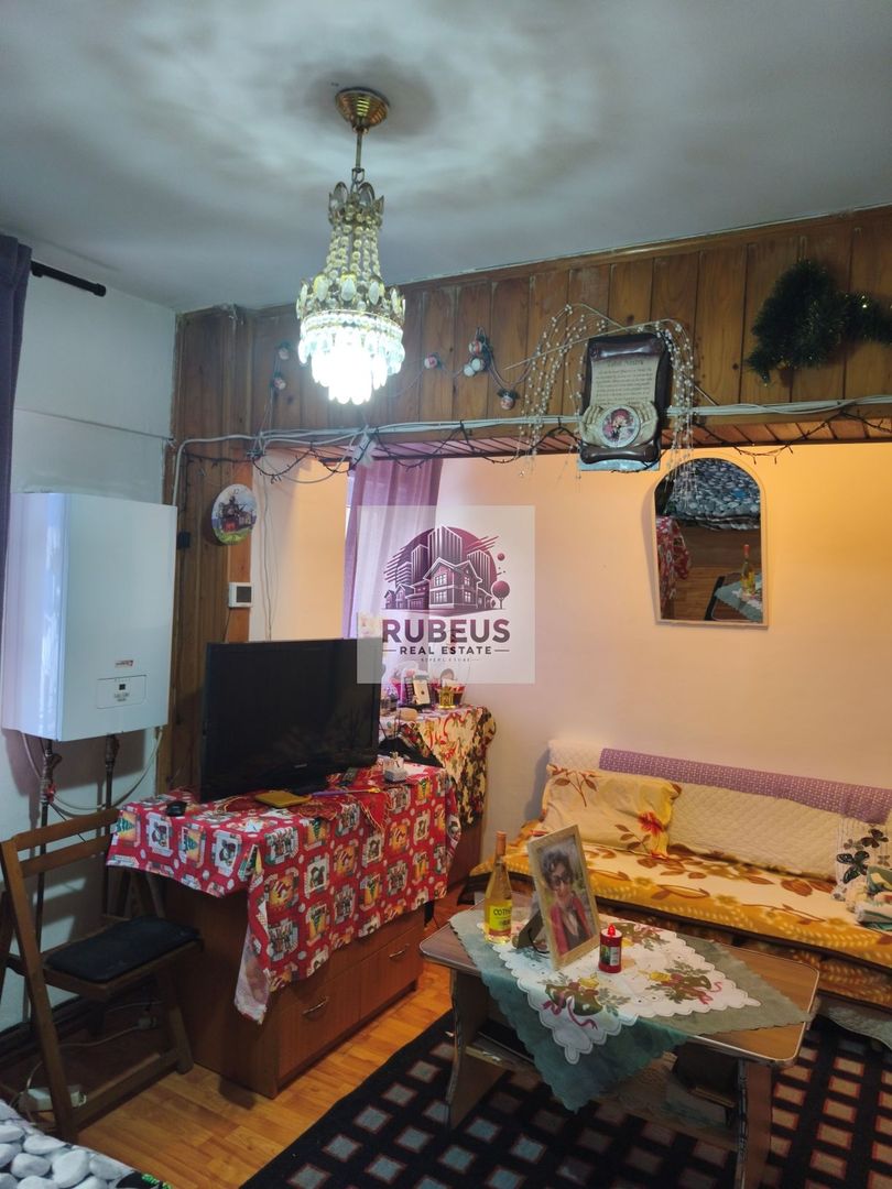 Garsonieră intimă, central Orșova, spre Dunăre – ideal investiție - Poză 1