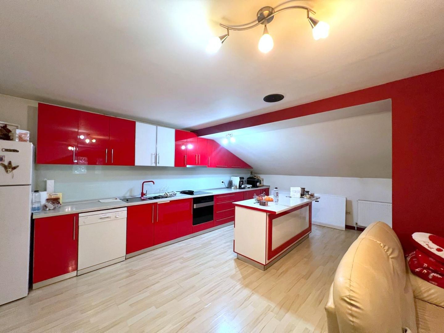 Teren 500 mp cu două clădiri Sisesti-Vatra Noua - Poză 4